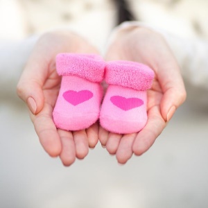 Homiladorlikning 11-haftasida qorin katta boladi.